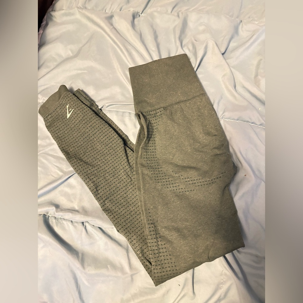 GYMSHARK Olive Green Leggings